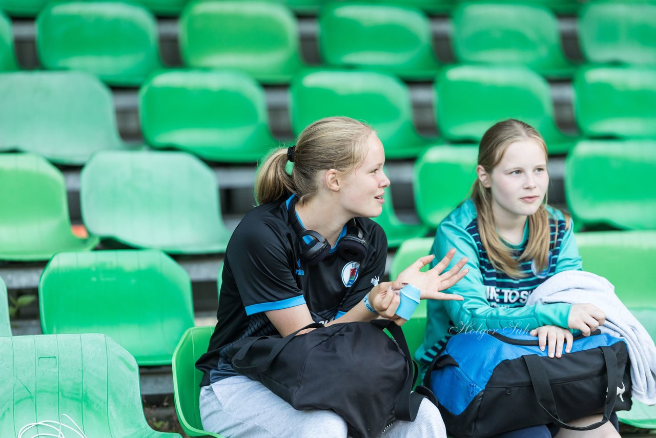 Bild 155 - Loewinnen Cup